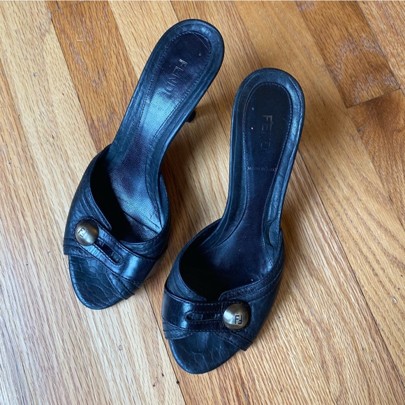 FENDI vintage 90’s black leather heels size 38 - Picture 1 of 5